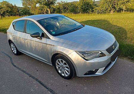 Seat Leon 1.6 TDI 81kW CONNECT Carplay Navi
