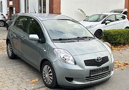 Toyota Yaris Sol-Euro4;5-Klima-Hu:7/26-