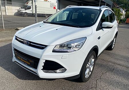 Ford Kuga Titanium Pano Xenon Ahk Leder !!