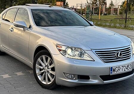 Lexus LS 460 2010r. 4,6 V8 381 KM