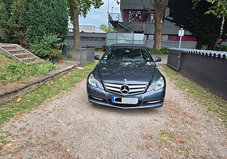 Mercedes-Benz E 220 Cabriolet A207