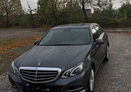 Mercedes-Benz E 200 CDI BlueEFFICIENCY ELEGANCE ELEGANCE