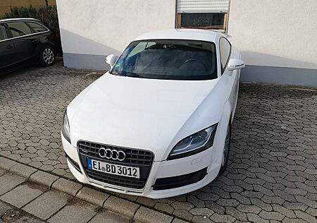 Audi TT Coupe 2.0 TDI quattro -