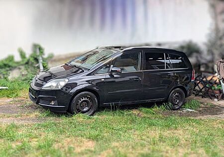 Opel Zafira 1.8 -
