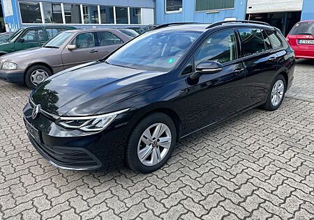VW Golf Volkswagen VIII Var. TDI Life-ACC-LED-Navi-Massage