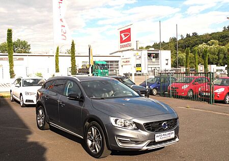 Volvo V60 CC V60 Cross Country T5 Geartronic Summum US-Modell
