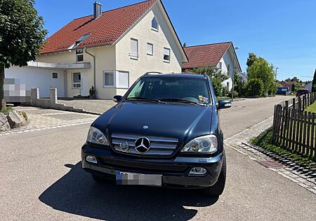 Mercedes-Benz ML 400 Rentnerfahrzeug - CDI Exclusive Sondered.
