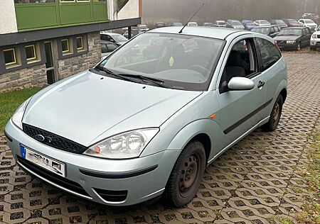 Ford Focus 1.4 1.Hand TÜV AHK Klima nur 96.Tkm