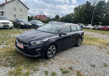 Kia Cee'd Sportswagon Spirit++Automatik,++