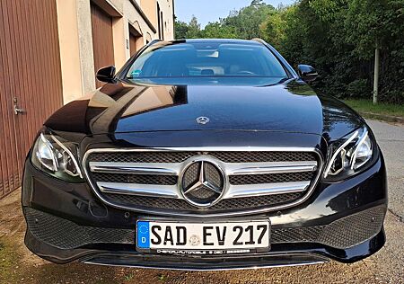 Mercedes-Benz E 220 d T Autom. , Klima, AHK, Navi, Alu, Camera