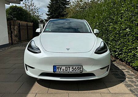 Tesla Model Y Long Range Dual Motor AWD Long Range