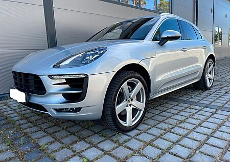 Porsche Macan S