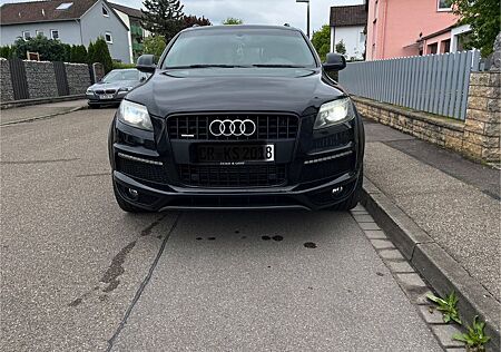 Audi Q7 3.0 TDI clean diesel quattro tipt.-Sline 7stz