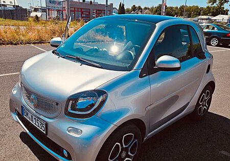 Smart ForTwo coupé 66kW - Kamera - Klima - Pano - SHZ