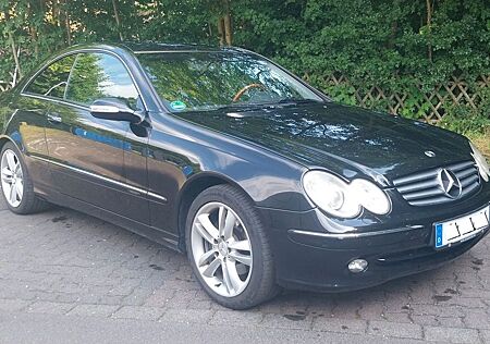 Mercedes-Benz CLK 320 Elegance V6 TÜV 01/2027