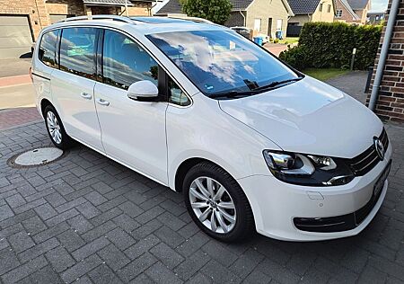 VW Sharan Volkswagen 2.0 TDI DSG BlueMotion Tech Highline ...