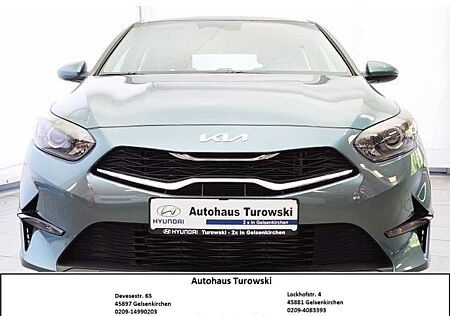 Kia Cee'd Ceed 1.5 T-GDI DCT Navi Sitzh. AT Klimaat