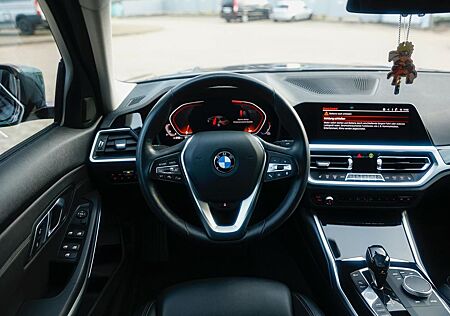 BMW 330i Sport Line