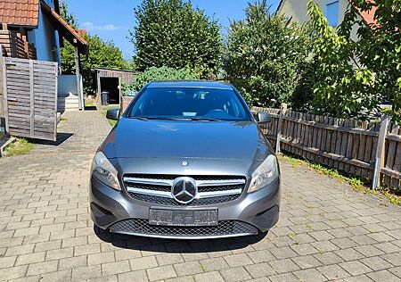 Mercedes-Benz A 180 -