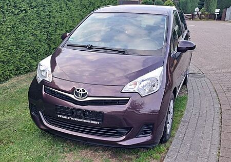 Toyota Verso-S 1,33-l-Dual-VVT -