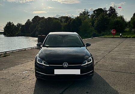 VW Golf Volkswagen VII 1.0 TSI | Dynamic LED | Dynaudio