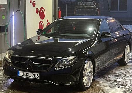 Mercedes-Benz E 200 AVANTGARDE Autom. AVANTGARDE