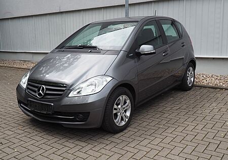 Mercedes-Benz A 180 A -Klasse Service Neu TÜV 10/26