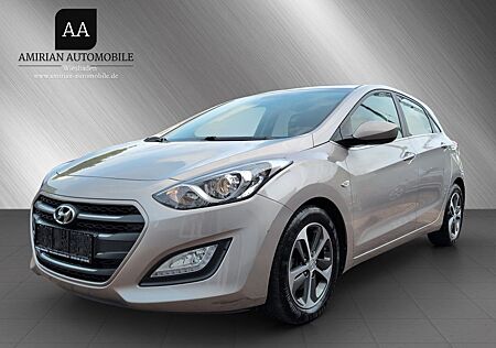 Hyundai i30 blue Klimaautomatik,wenig KM,SHZ,PDC!