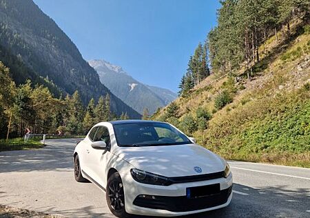 VW Scirocco Volkswagen 2.0 TSI DSG -