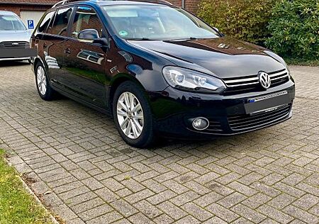 VW Golf Volkswagen 1.2 TSI MATCH Variant MATCH Pano Tempomat