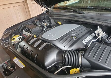 Jeep Grand Cherokee Overland 5.7 V8 HEMI Automati...