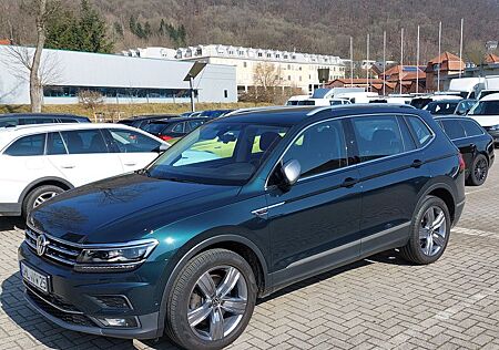 VW Tiguan Allspace Volkswagen 2.0 TSI DSG 4MOTION Hi...
