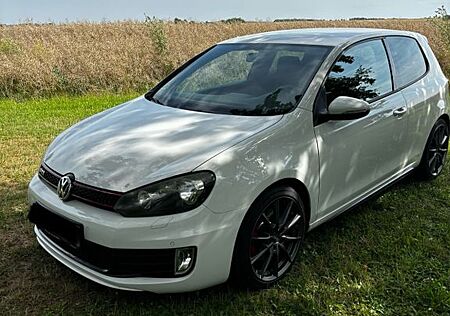 VW Golf Volkswagen 2.0 TSI GTI GTI