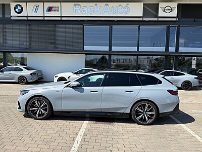 BMW i5 eDrive40 Touring -