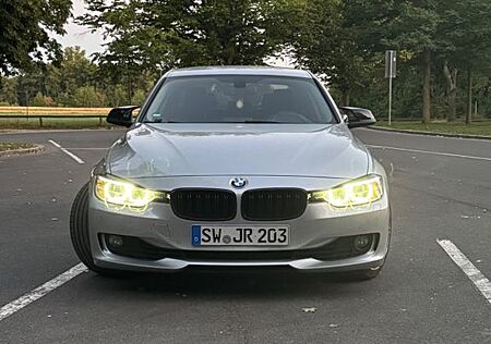 BMW 328i -