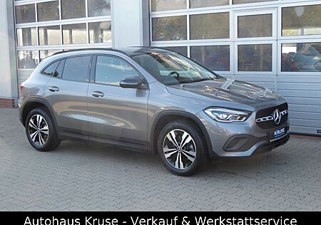 Mercedes-Benz GLA 200 PRO+NIGHT+AHK+EP-HECKKLAPPE+LED