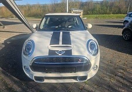 Mini Cooper S 3-trg. Chili Paket NAVI PDC LM 17" SHD
