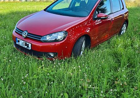 VW Golf Volkswagen 1.4 TSI Team top gepflegt Allwetterreifen