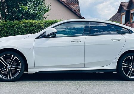 BMW 218iA Exkl. M GC Voll