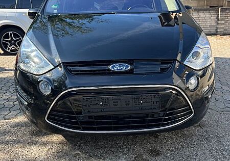 Ford S-Max 2,0 TDCi 120kW DPF Titanium PowerShift...