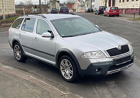 Skoda Octavia Combi 2.0 FSI 4x4 Scout Scout