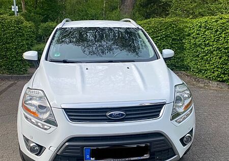Ford Kuga 2,0 TDCi 2x4 103kW Titanium Titanium