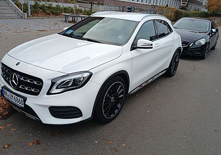 Mercedes-Benz GLA 220 d DCT -