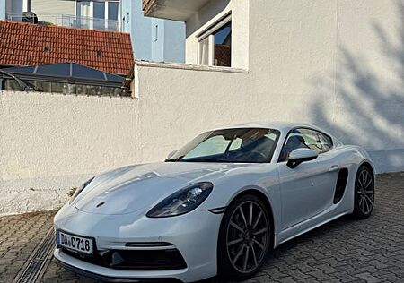 Porsche Cayman S - Approved