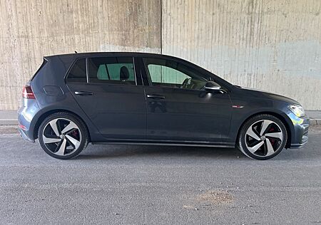 VW Golf Volkswagen VII Lim. GTI Performance BMT#Standhei#AHK
