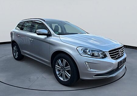 Volvo XC 60 Momentum/Kamera/SHZ/wenig KM