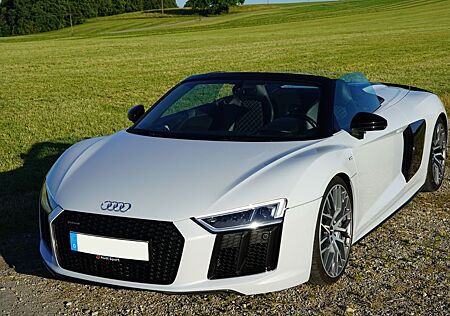 Audi R8 5.2 FSI plus S tronic quattro Spyder
