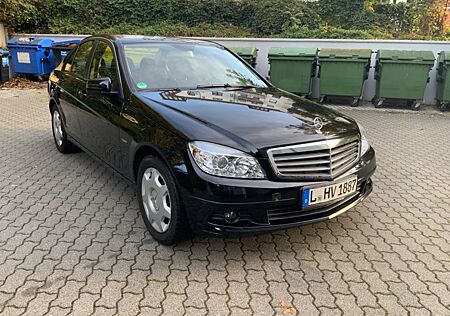 Mercedes-Benz C 180 KOMPRESSOR BlueEFFICIENCY -