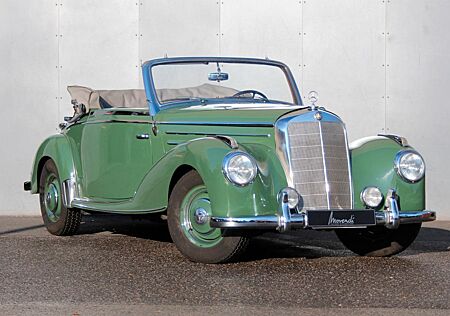 Mercedes-Benz 220 gebraucht kaufen Mercedes-Benz 220 A W 187, gewölbte Frontscheibe+Amaturenbrett