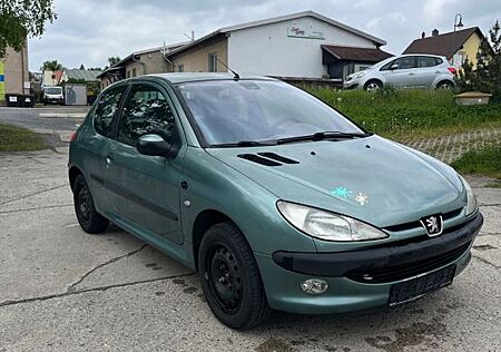 Peugeot 206 / TÜV NEU / Limited Edi.